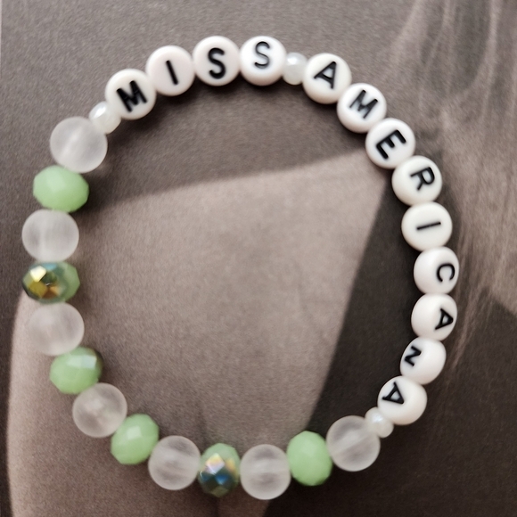 Taylor Swift Inspired Friendship Bracelets Set of 4 - Picture 3 of 5